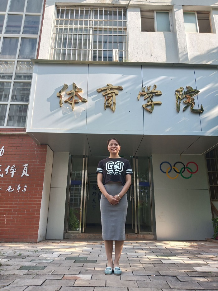 龚静,女,中共党员,2015年本科毕业于南昌航空大学,现任南昌工学院体育